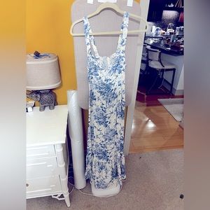 Reformation blue toile evening dress. Size 6.